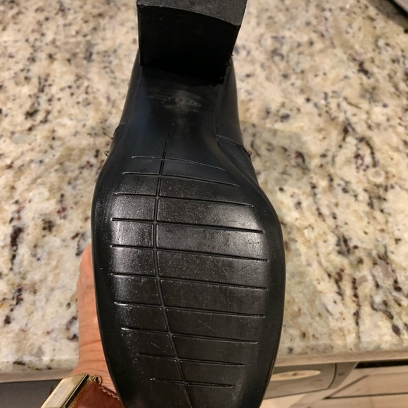 Cole Hann Saylor Grand Booties, Size 9 - Picture 8 of 10